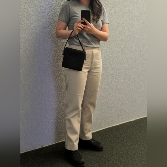 Salvatore Ferragamo Vintage Magnetic Snap Shoulder  Evening Suede Ladies Purse - Picture 2 of 16